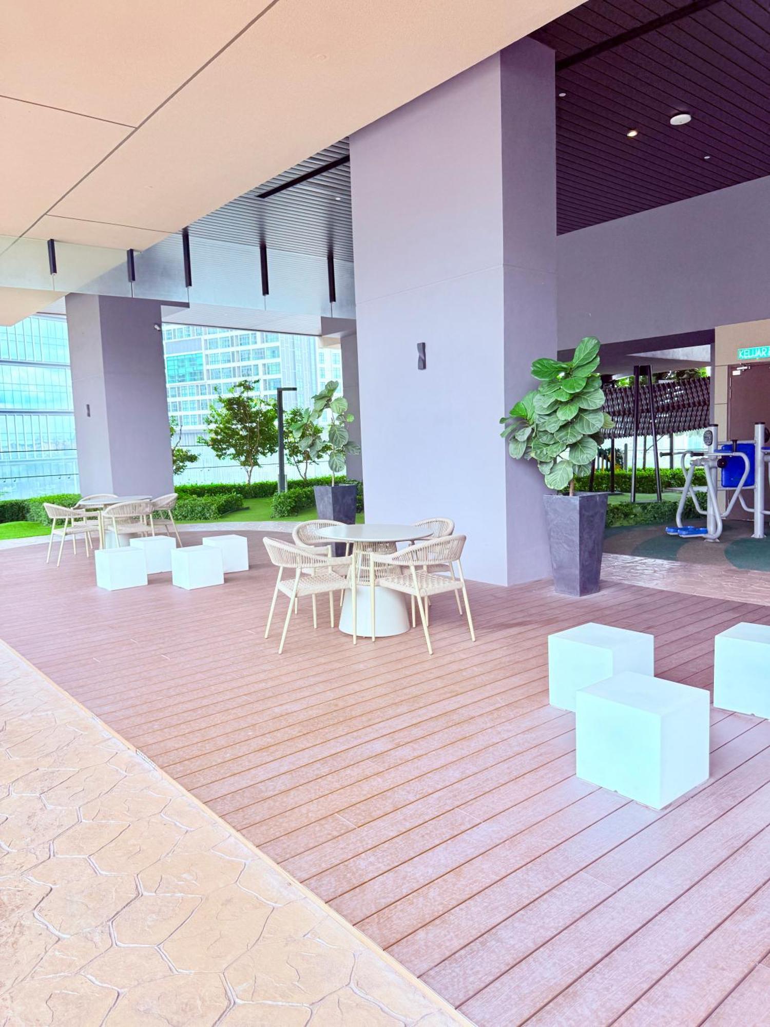 Axon Bukit Bintang By Lux Klcc Pavillion *
